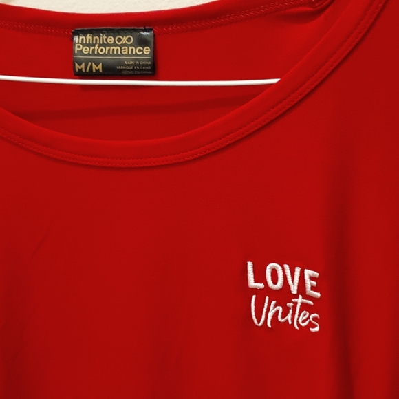 Long sleeved form fitting tee - Picture 3 of 3